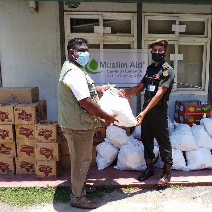 Muslim Aid Sri Lanka provides emergency relief for families in quarantine for the  COVID-19 pandemic